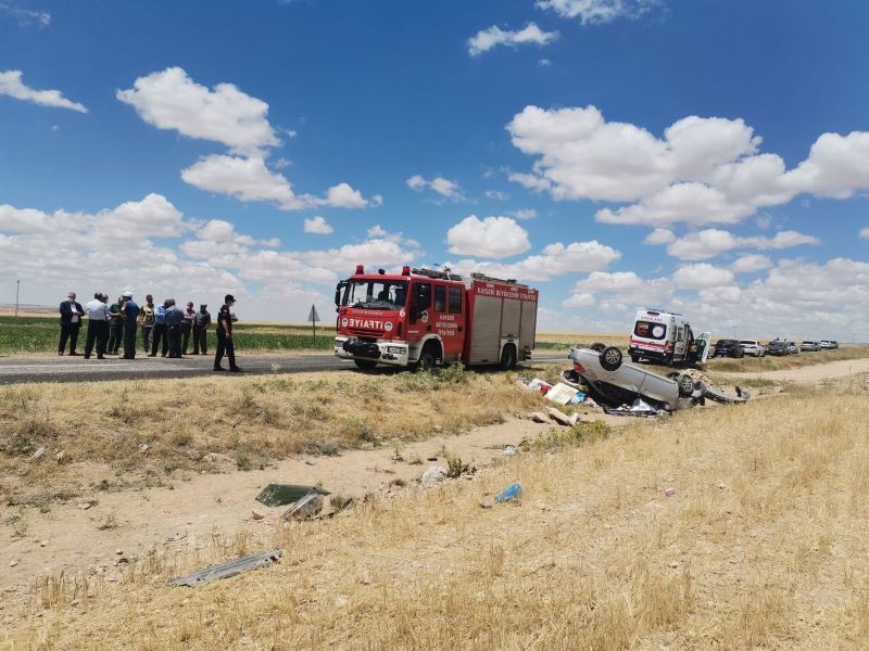 Kayseri’de otomobil şarampole devrildi: 1 ölü, 1 yaralı
