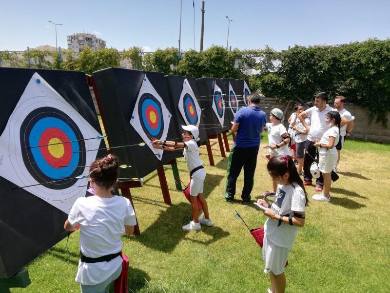 Minik Okçular il birinciliği için yarıştı
