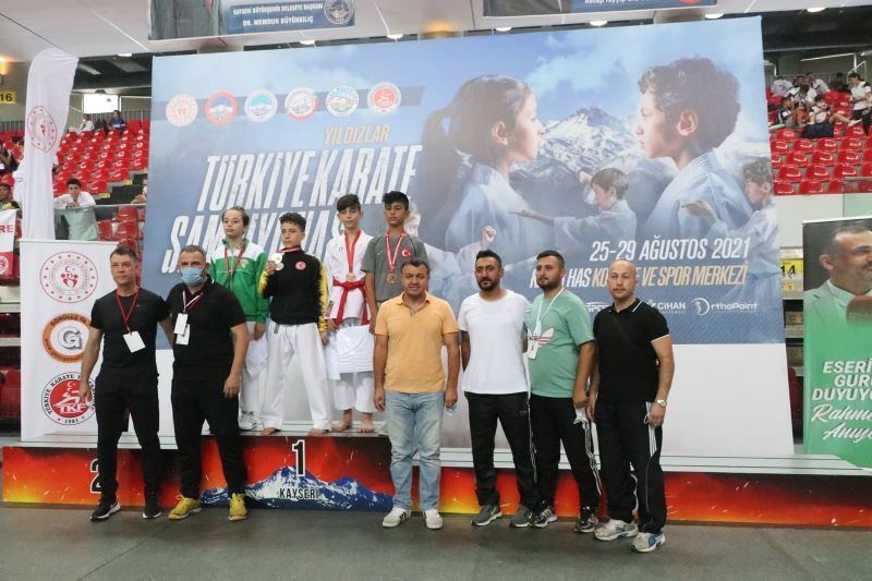 Karate şölenin de heyecan devam ediyor
