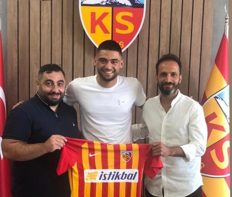 Kayserispor Bilal Bayazit’ı açıkladı
