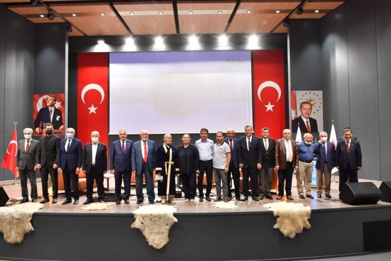 Kayseri OSB’de Osman Ulubaş’a kaftan giydirildi
