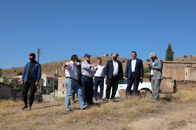 Başkan Yalçın’dan Ardıç ve Kamber’de yatırım turu
