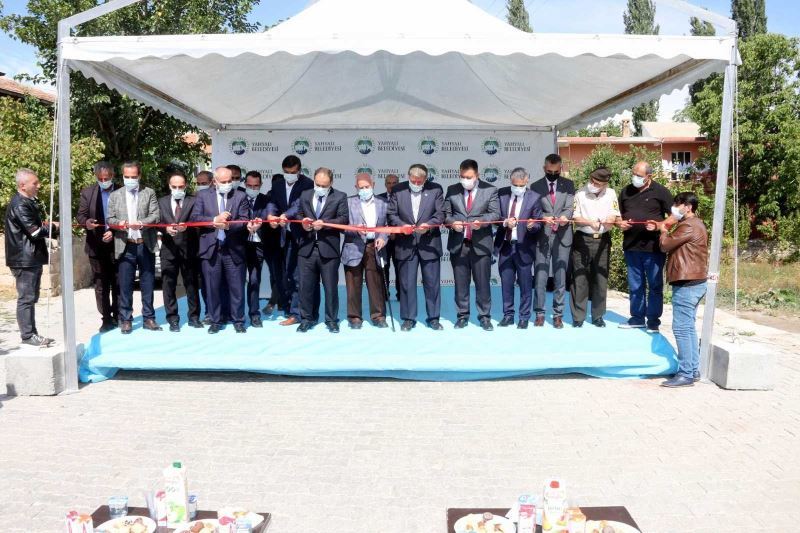 Hafız Ali-Emine-Zeynep Bayansar yatılı kız hafızlık Kuran Kursu açıldı
