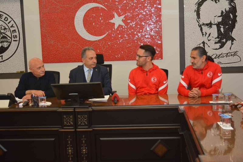 Futsal Milli takımından madalya sözü
