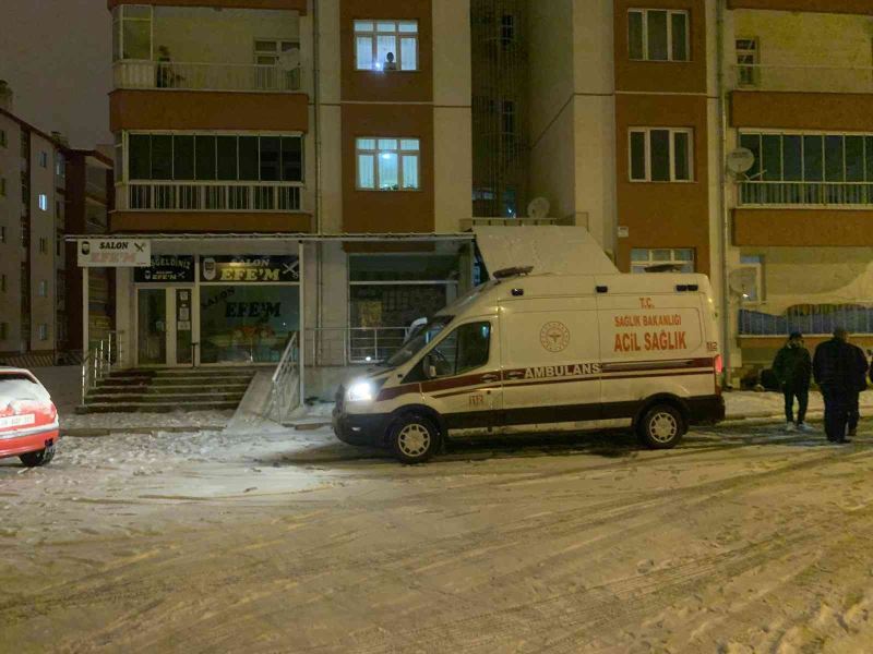 Bunalımda olan adam kendini asarak yaşamına son verdi
