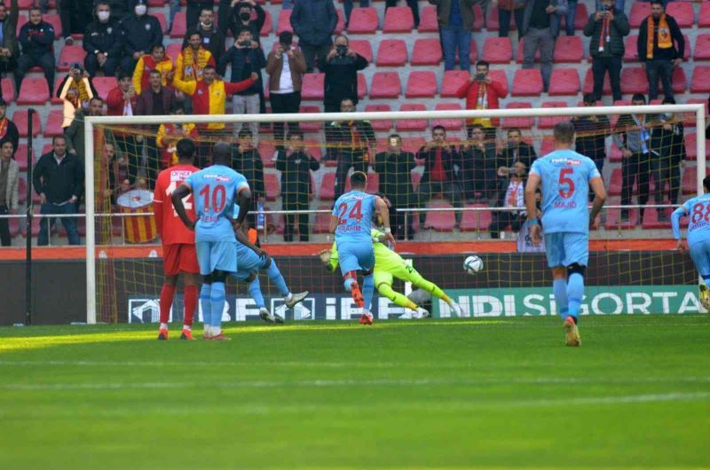 Kayserispor 2 penaltı golü buldu
