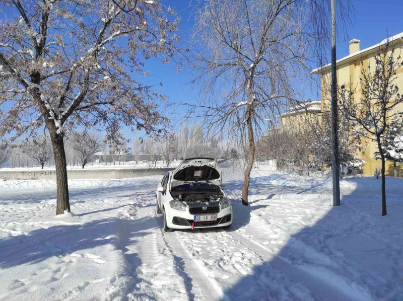 Kayseri buz tuttu
