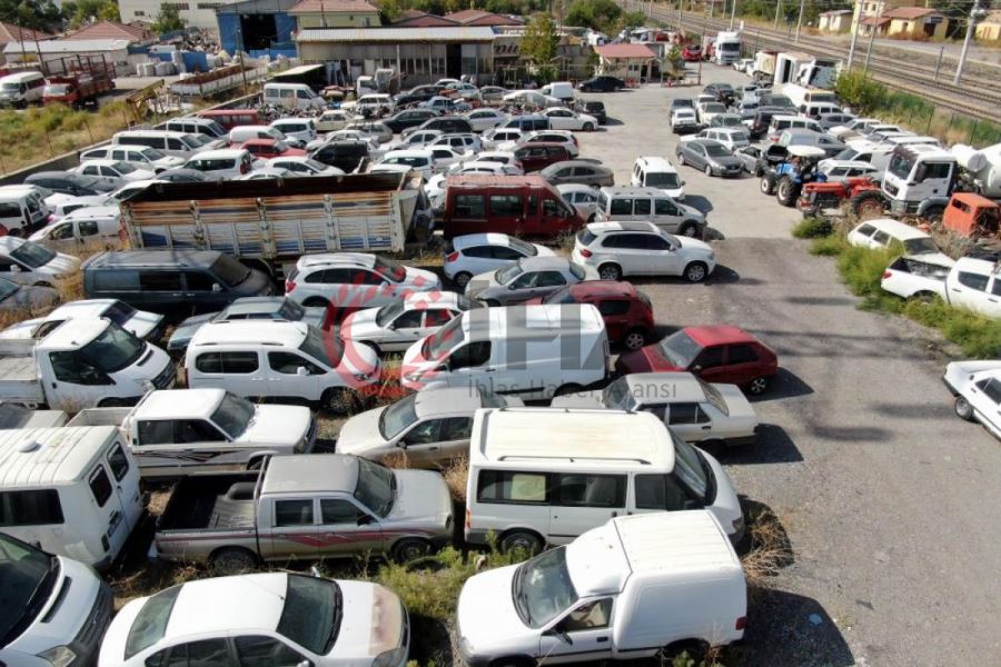 Yediemin otoparkında servet bekliyorlar