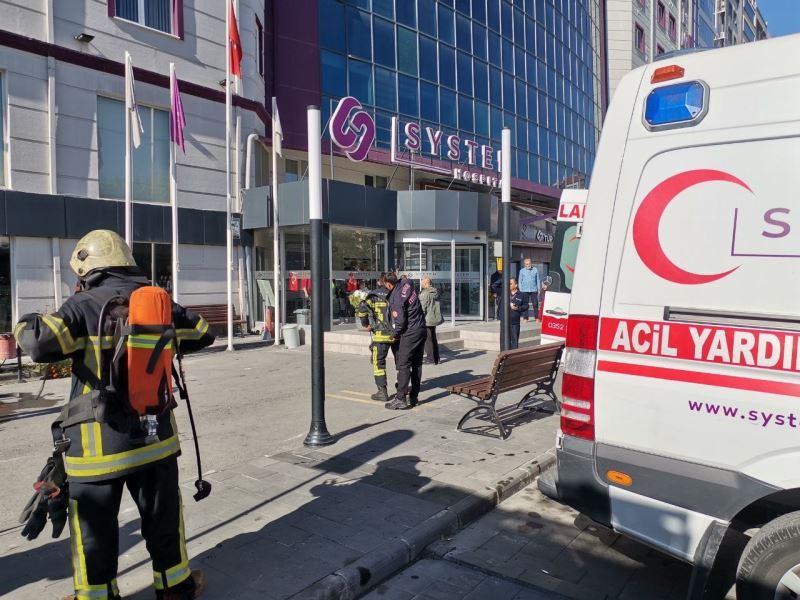 Hastanede yangın çıktı, hastalar tahliye edildi
