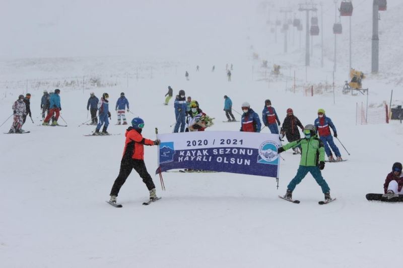 Erciyes’te sezona kar engeli
