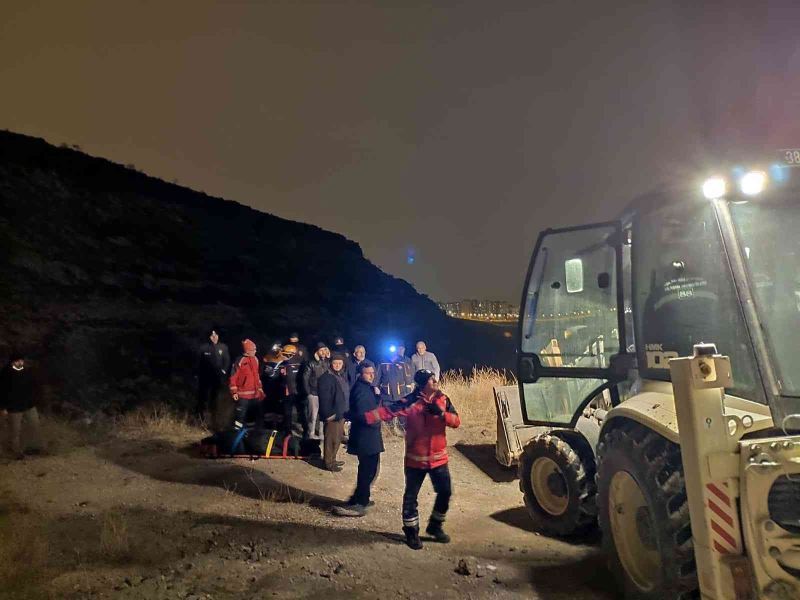 Kayalıklarda ölü bulunan kadının kimliği belli oldu
