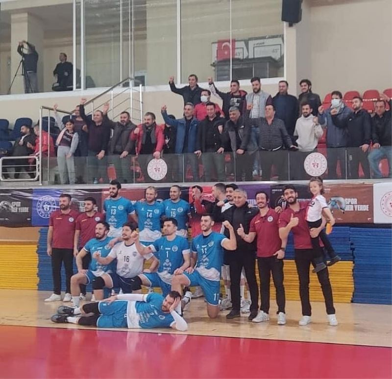 Develi Belediyespor set vermeden kazandı
