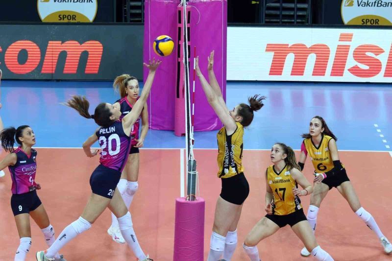 CeraStlye OSB Teknik Koleji Vakıfbank’ı geçti
