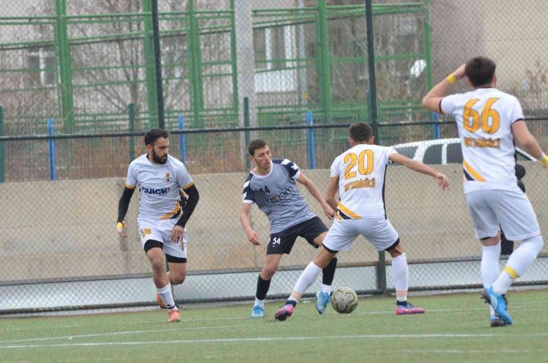 Kayseri Süper Amatör Küme: Kayserigücü: 6 - Kayseri Gençlerbirliği: 0
