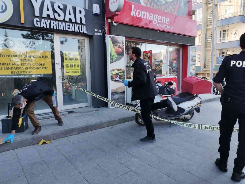 Kayseri’de bıçaklı kavga: 3 yaralı
