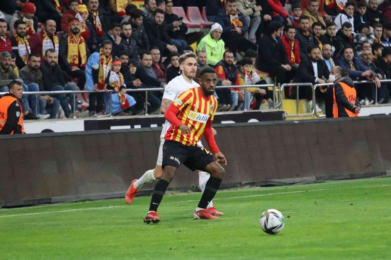 Spor Toto Süper Lig: Kayserispor: 1 - Çaykur Rizespor: 1 (Maç sonucu)
