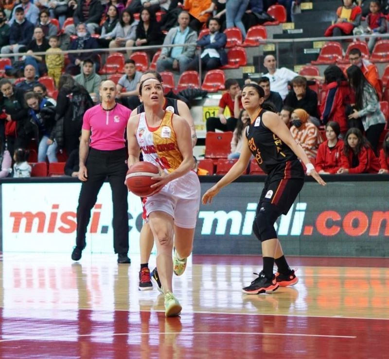 Bellona Kayseri Basketbol ligde kaldı
