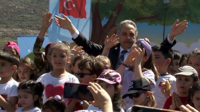 Talas Belediyesi’nin Çocuk Festivali renkli görüntüler oluşturdu
