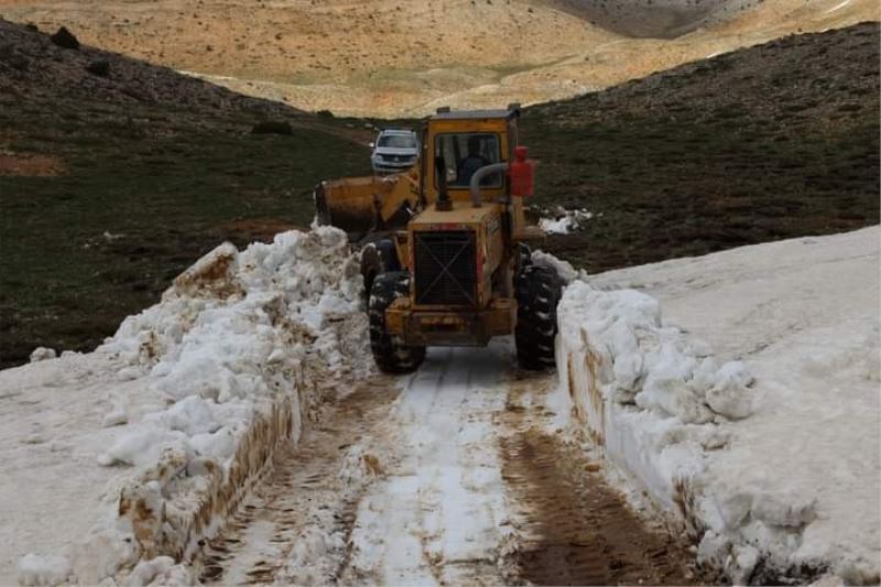 Mayıs ayında kar temizliği
