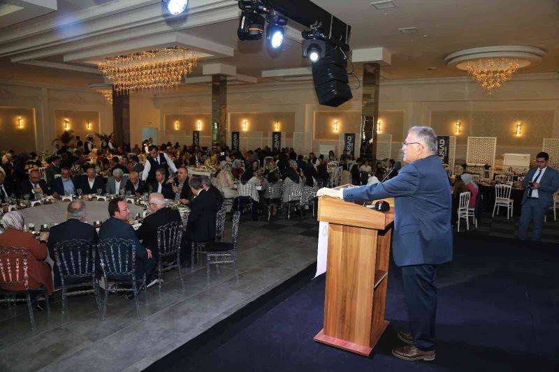 Başkan Büyükkılıç sivil toplum kuruluşları ile bayramlaştı
