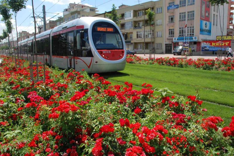 Büyükşehir belediyesi bayramda da tam kadro sahada
