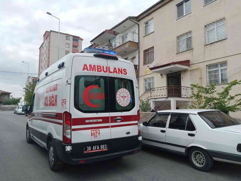 Kayseri’de şüpheli ölüm: 56 yaşındaki şahıs evinde ölü bulundu
