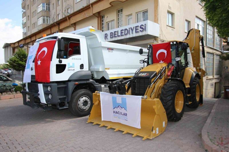 Başkan Özdoğan: “Araç filomuz genişliyor, hizmet kalitemiz artıyor.”
