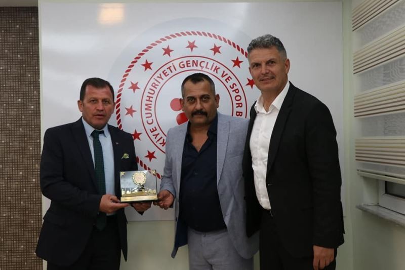 Ali İhsan Kabakcı, muay thai sporcularıyla Erciyes’te buluştu
