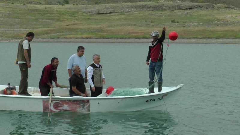 Kayseri’de balıkçılar ’vira bismillah’ dedi
