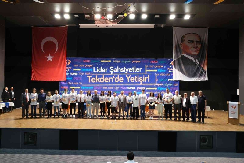 Tekden Fen ve Anadolu Lisesi’nde 77 öğrenci YKS’de derece yaptı
