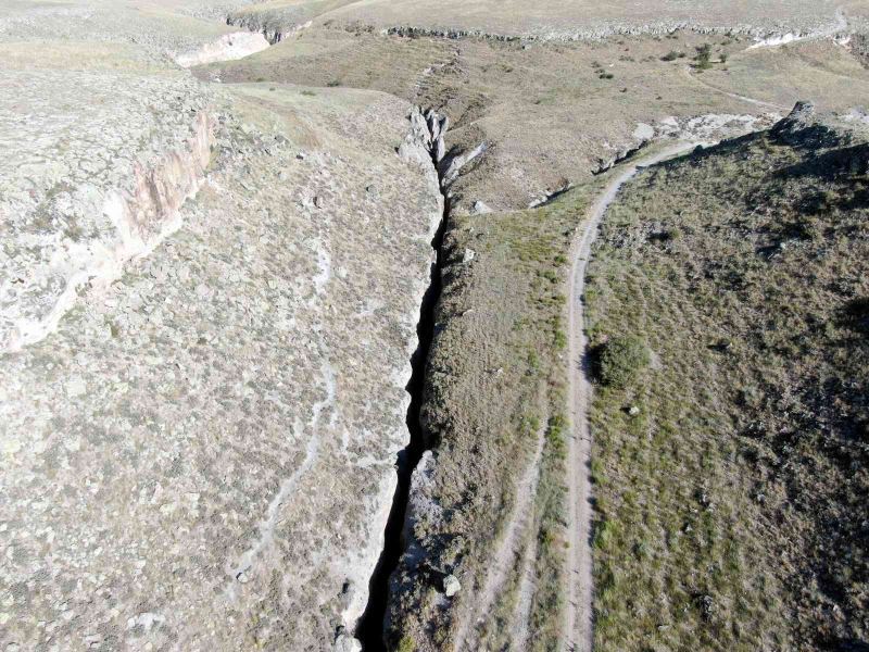 Bu kanyona giren 3 saatte çıkıyor
