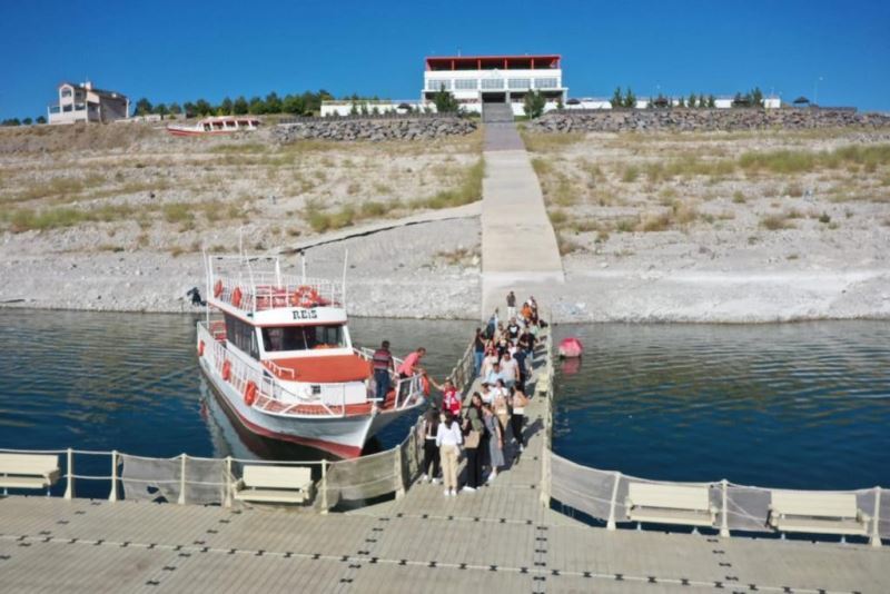 Kuşçu Marina Misafirlerini Ağırlıyor
