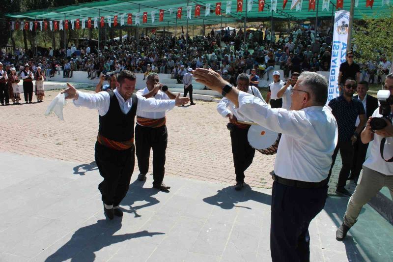 Dadaloğlu Geleneksel Kültür ve Sanat Şenliği Düzenlendi
