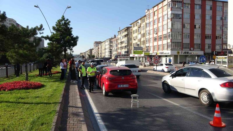 Kayseri’de 5 araçlı zincirleme kaza
