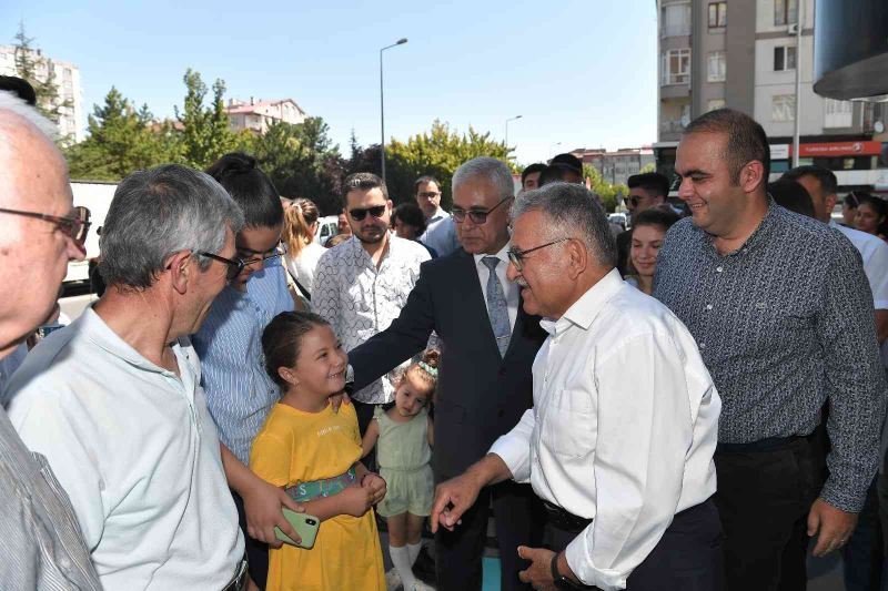 Büyükkılıç, Uluslararası Satranç Turnuvası’nda miniklerin heyecanına ortak oldu
