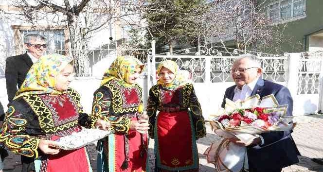 Başkan Büyükkılıç, 3,5 milyon TL’lik eğitim ve spor yatırımının açılışını yaptı