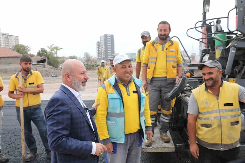 Başkan Çolakbayrakdar: “Yeni bulvar ile şehrin trafik yükünü azaltacağız”
