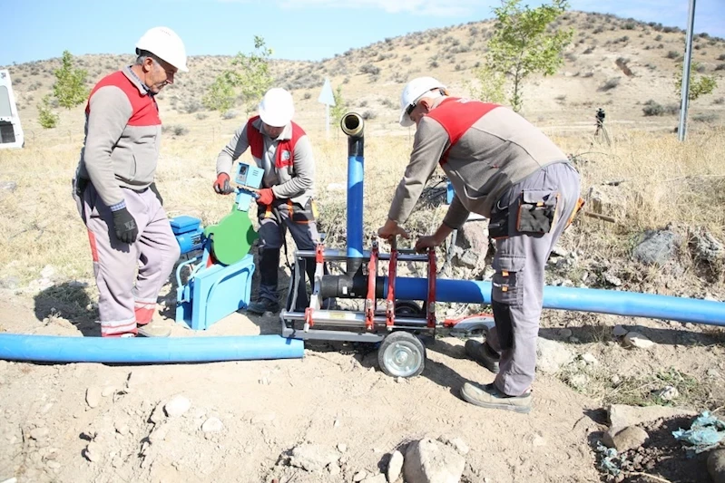 Melikgazi’den kırsal mahallelerde çiftçilerin sulama sıkıntısına çözüm
