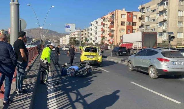 Motosiklet taksiye arkadan çarptı: 1 ölü, 1 ağır yaralı