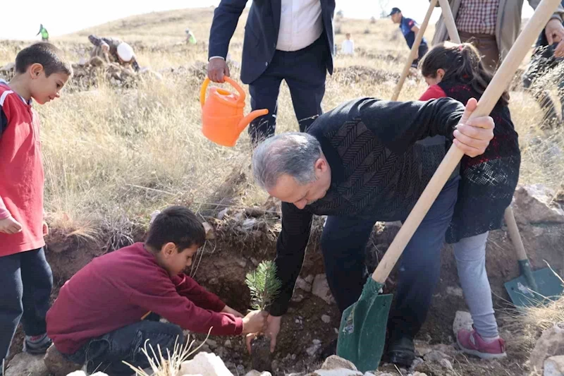 Talas’ta topyekun Ağaçlandırma Günü etkinliği
