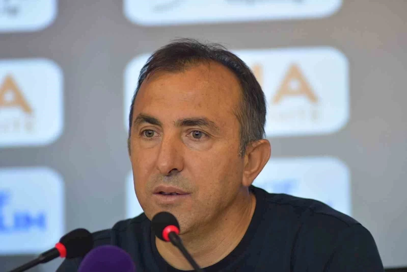 Recep Uçar: “Son 11 maçtır yenemediğimiz Alanyaspor’a karşı galibiyetimiz çok değerli”
