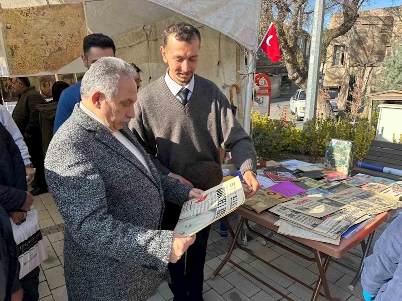 Güzel havada Antika Pazarı keyfi
