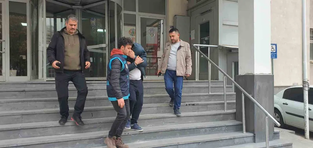 Bağ evlerinden hırsızlık yapan 4 kişi yakalandı