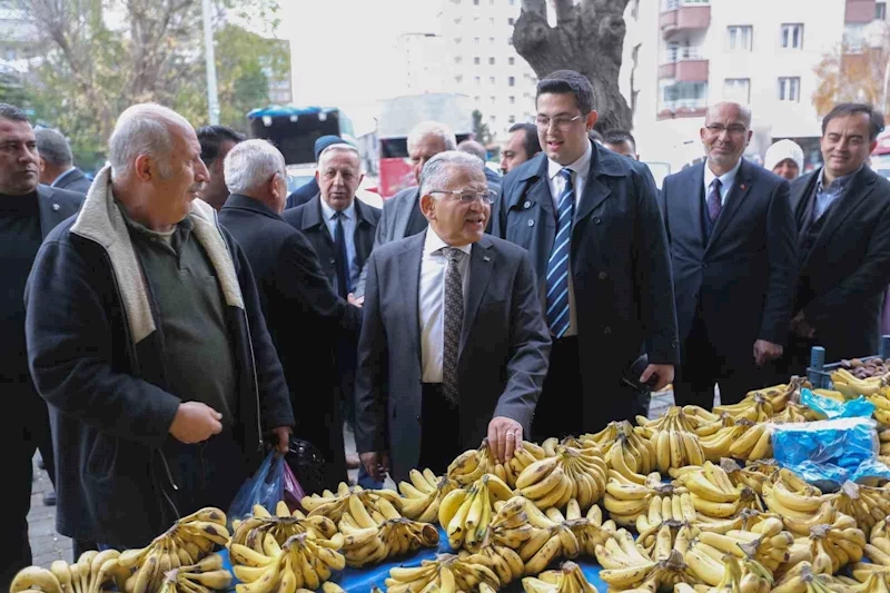 Başkan Büyükkılıç’tan ‘pazar yeri’ ziyareti
