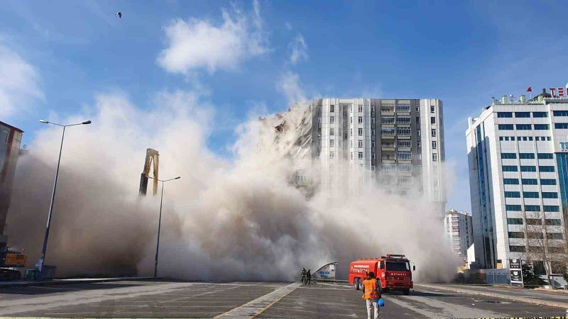 Kayseri’de 584 ağır hasarlı bina var
