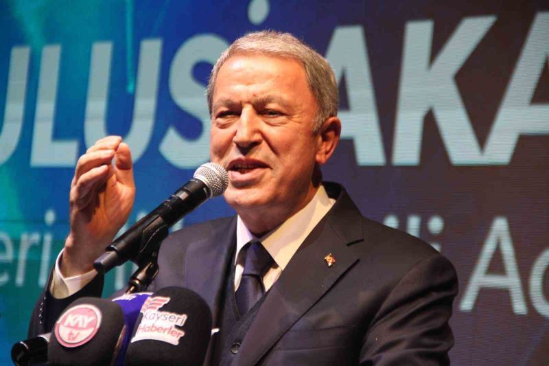 Milli Savunma Bakanı Hulusi Akar: 