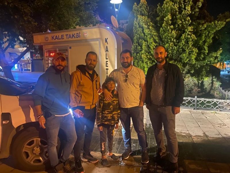 Ekmek almaya çıktıktan sonra kaybolan çocuk 30 kilometre uzaklıkta bulundu
