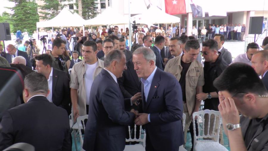 Bakan Özhaseki: “Deprem bölgesindeki kent merkezlerinde ‘Yerinde Dönüşüm’ yapacağız”