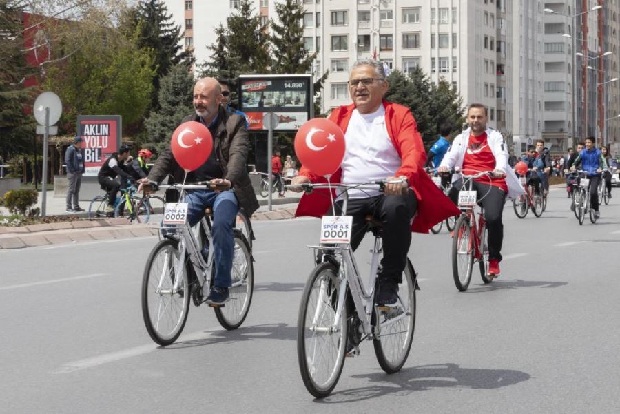 Başkan Büyükkılıç’tan 80 kilometrelik bisiklet yolu