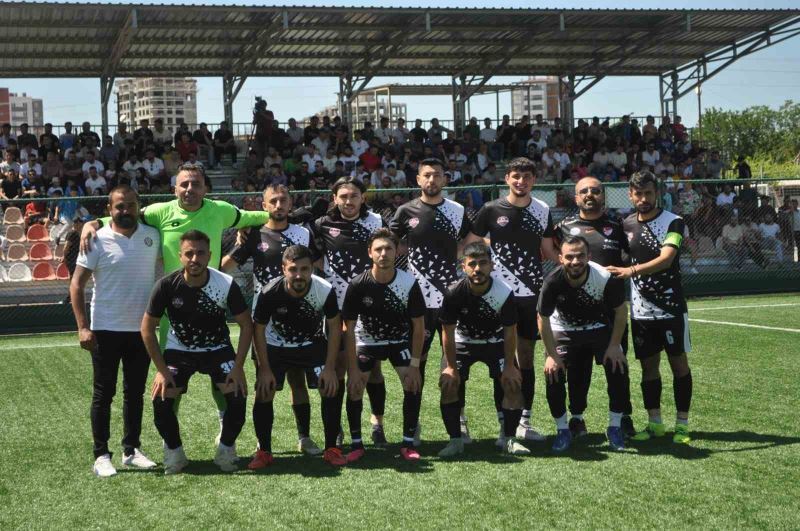 Yeni Esenspor Antrenörü Faruk Yıldız: “Her güzel şeyin bir sonu varmış”
